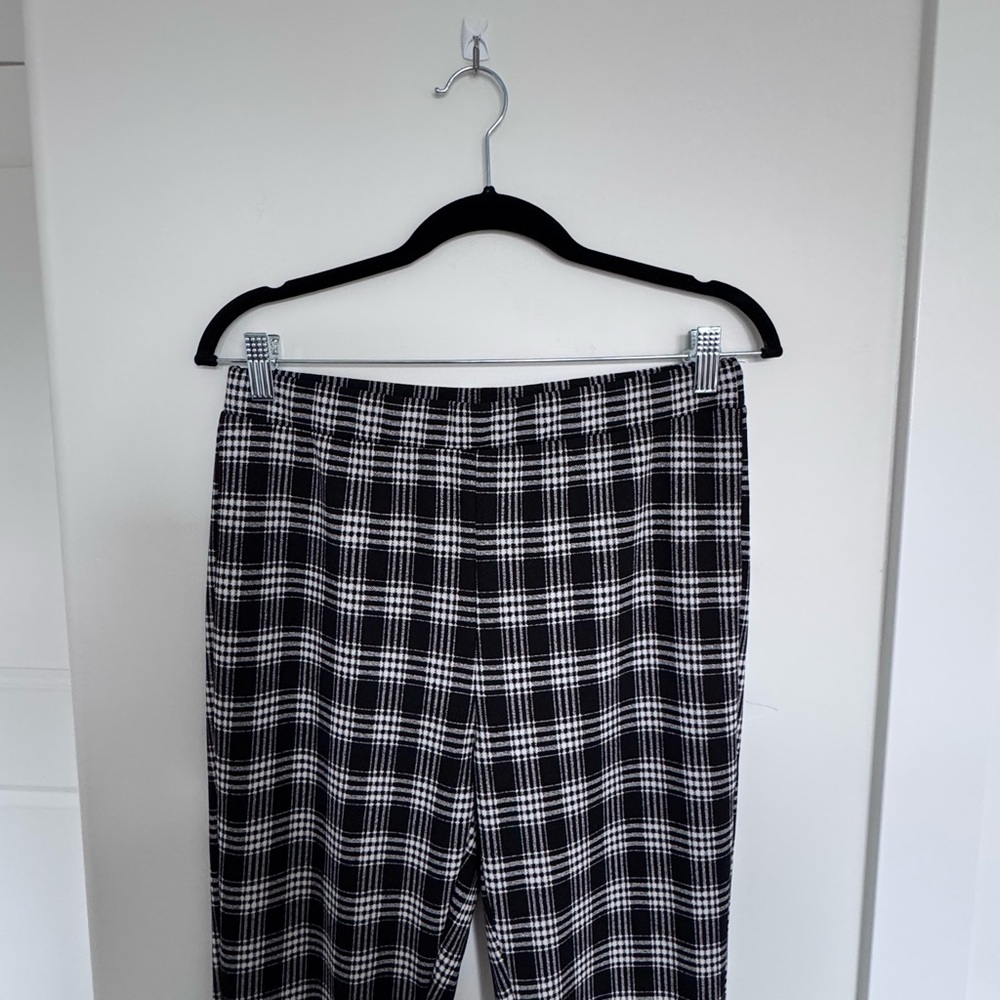 NWOT Black and White Plaid Flare Leggings